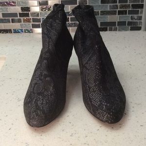 Donald J Pliner boots, Kitten heels, New